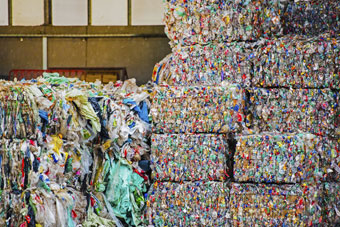 Entreprise recyclage bouteilles plastiques