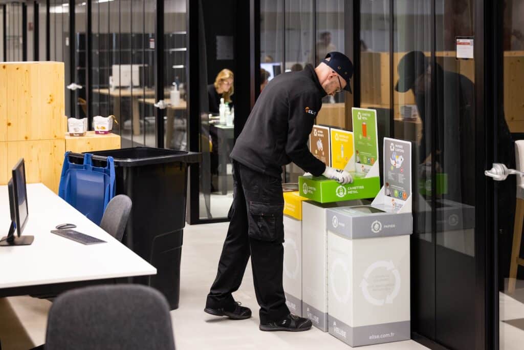 Collecte-dechets-corbeilles